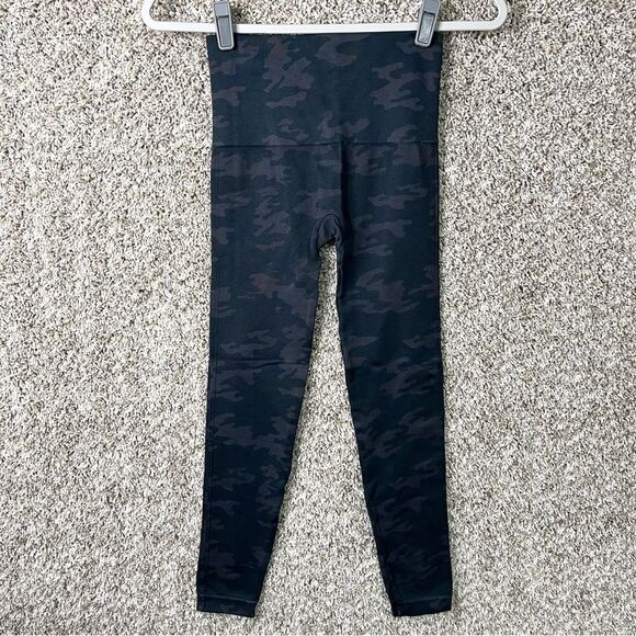 Spanx Leggings Women’s Small Black & Gray Camouflage Look At Me Now Seamless - Picture 5 of 6